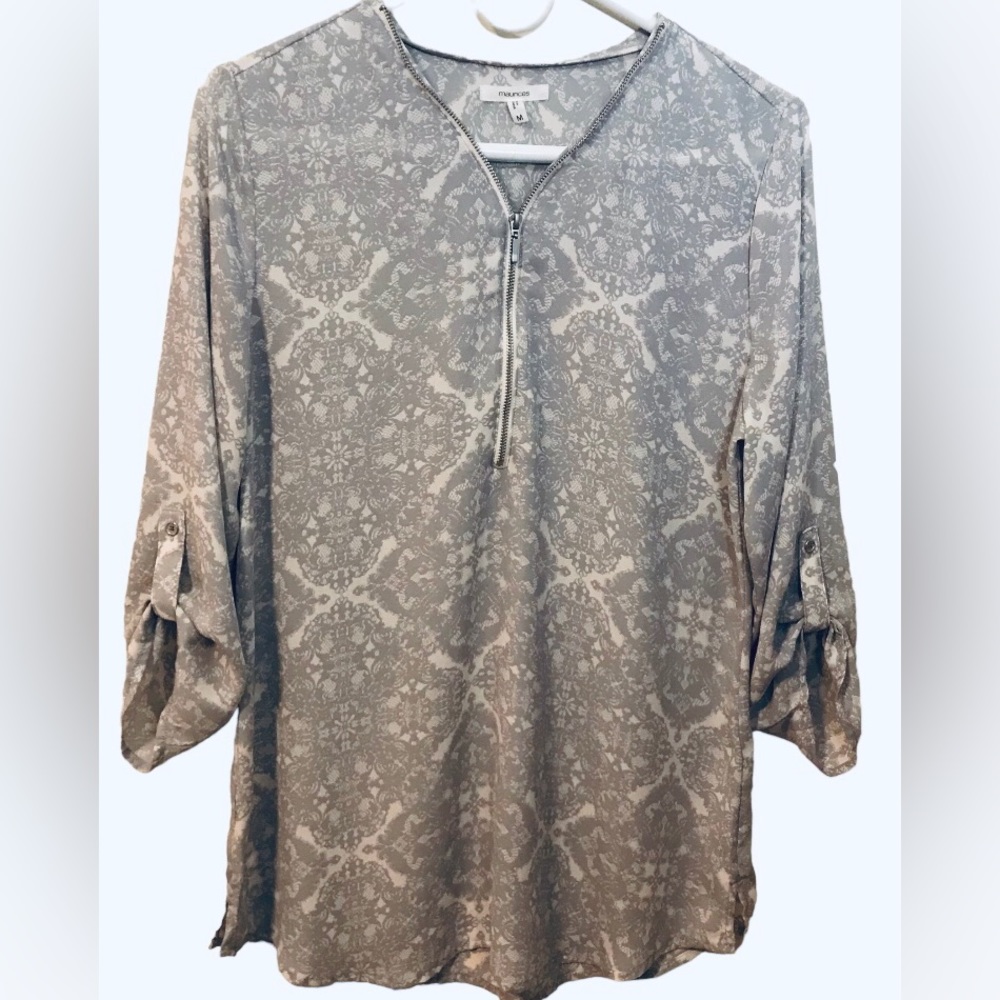 Maurice’s Gray & White Patterned 1/4 Zip with 3/4 Sleeve Blouse. Sz M.